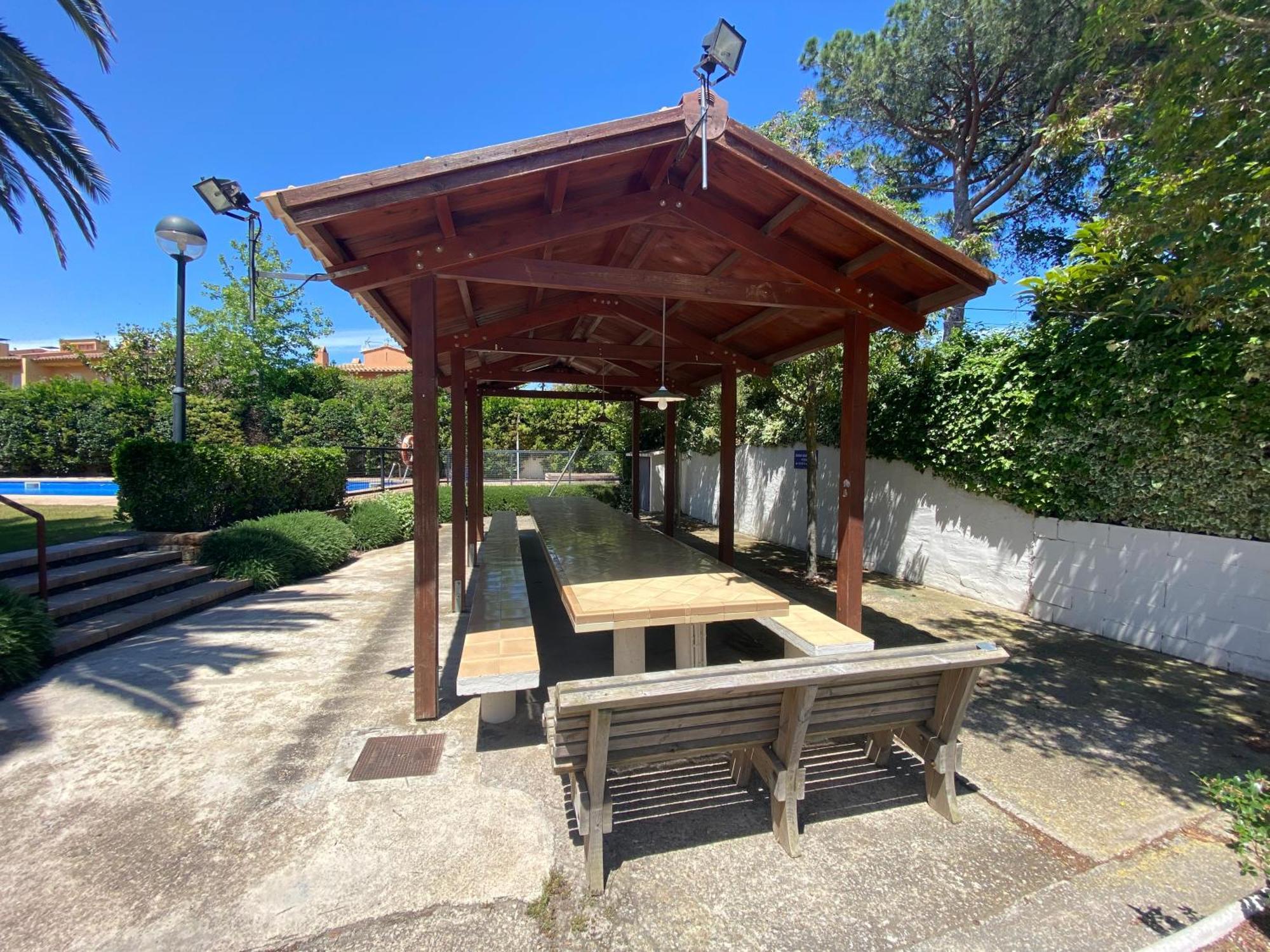 Apartament Per Parelles Reformat Amb Piscina カレリャ・デ・パラフルジェリ エクステリア 写真