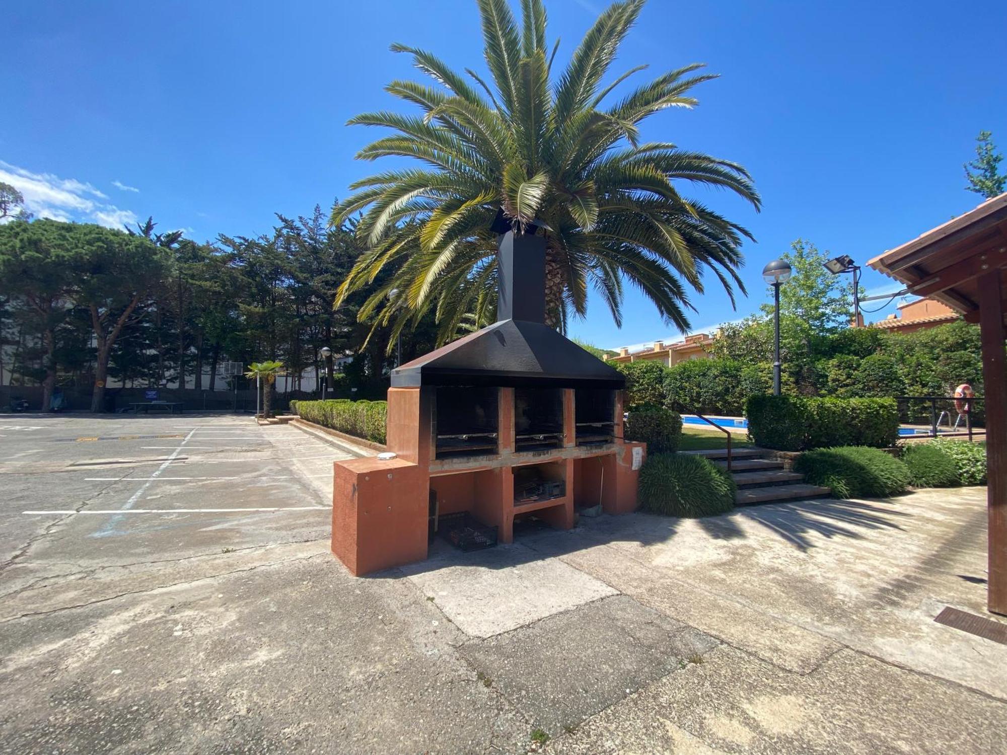 Apartament Per Parelles Reformat Amb Piscina カレリャ・デ・パラフルジェリ エクステリア 写真